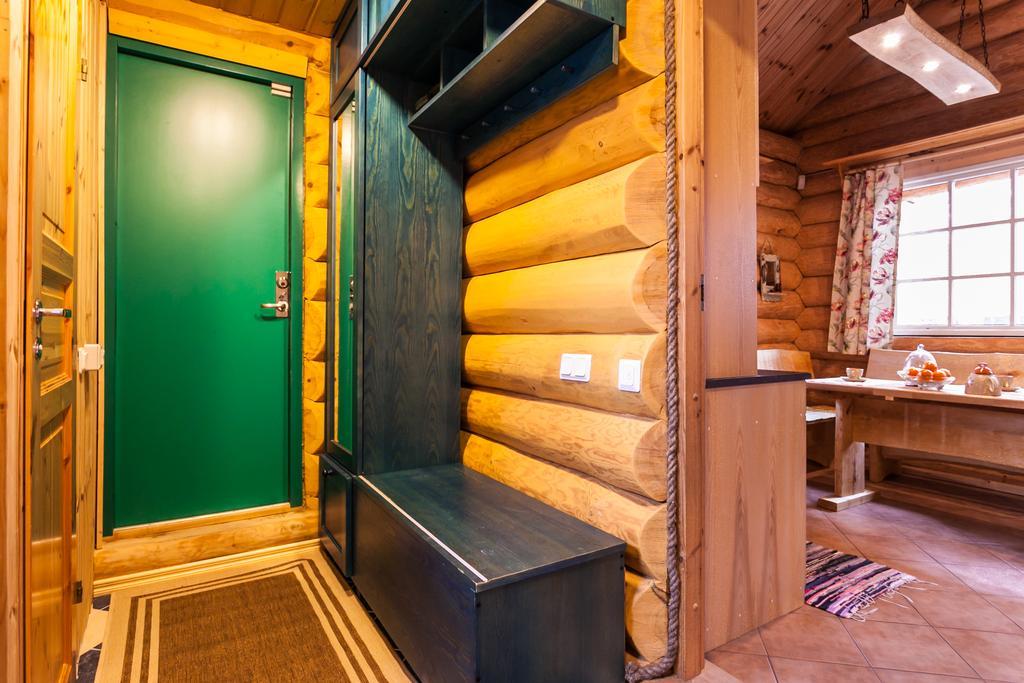Koru Cottage Laagri Szoba fotó